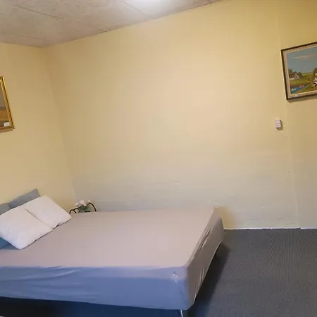 70 M2 Anneks Pa Garden شقة Malling